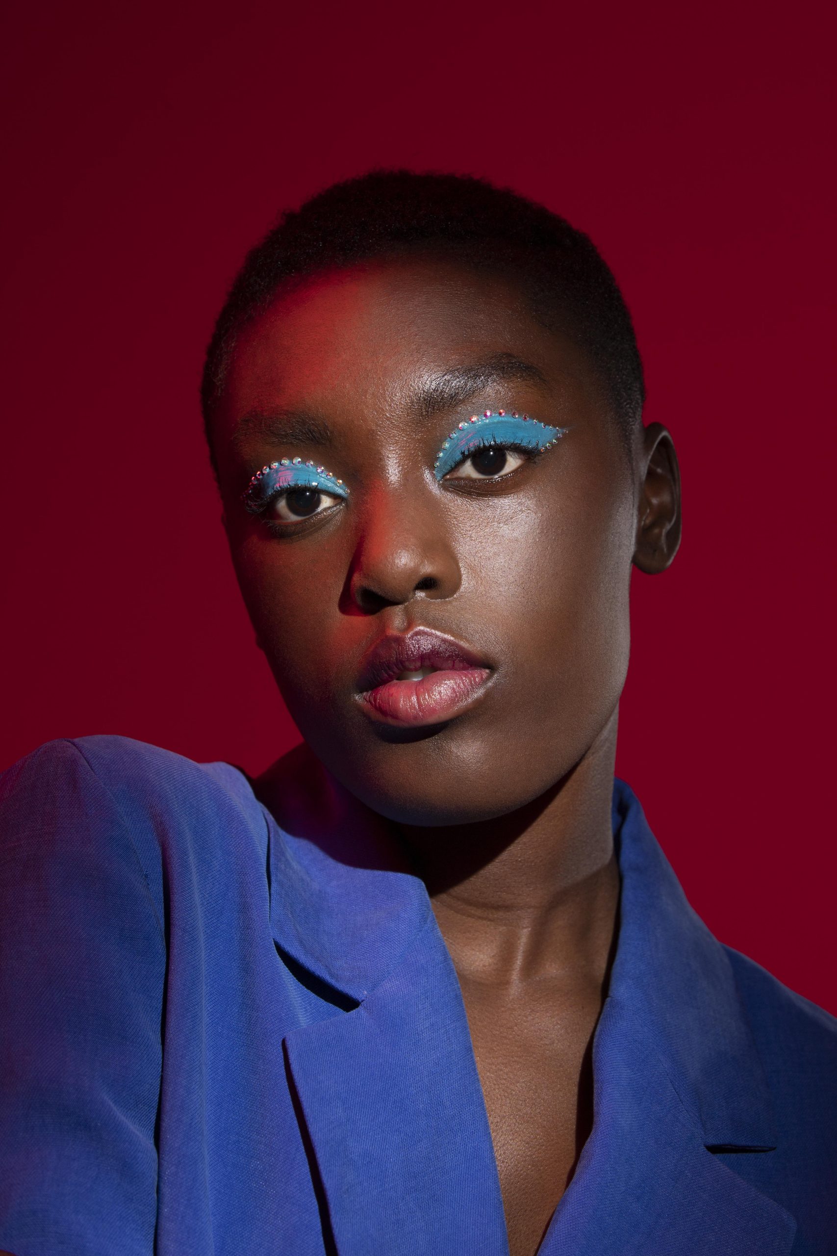 close-up-woman-wearing-make-up